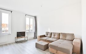 Suite Lumineux Et Moderne, Parking Gratuit, Mulhouse Centre