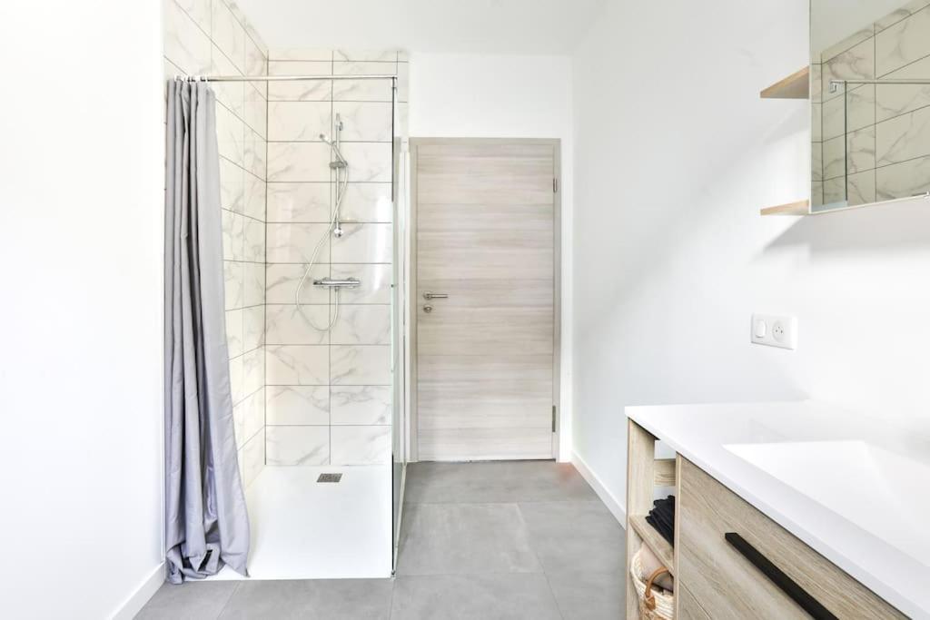 Suite Lumineux Et Moderne, Parking Gratuit, Mulhouse Centre Extérieur photo