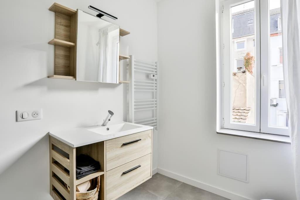 Suite Lumineux Et Moderne, Parking Gratuit, Mulhouse Centre Extérieur photo